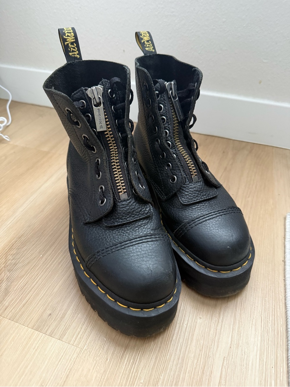 Doc Martens Sinclair platform with zipper
